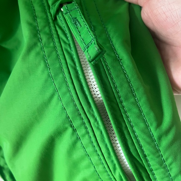 Abercrombie & Fitch  XL Vibrant Green Rainjacket - Picture 5 of 11